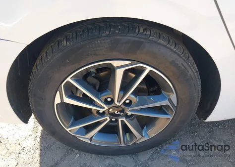 2023 Kia Forte Lxs из США, поврежденный, VIN 3KPF24AD5PE630093